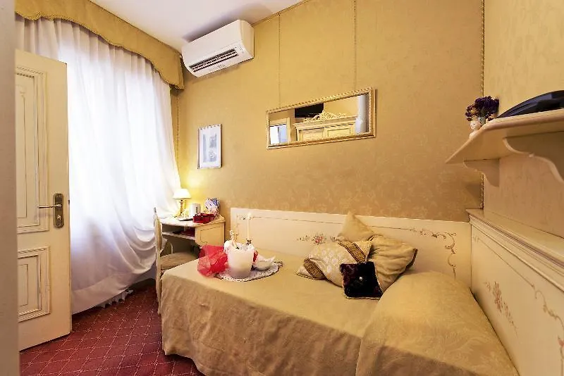 ***  Hotel Mignon Venice Italy